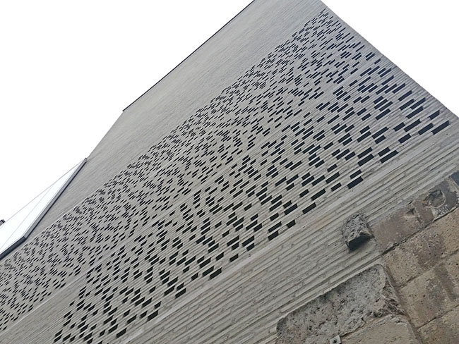 Kolumba Architektur Fassade querformat Köln